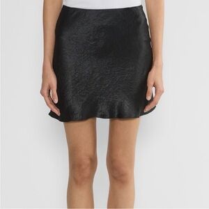 Aritzia Babaton Mini Slip Skirt size 10 black satin New Slip Mini
